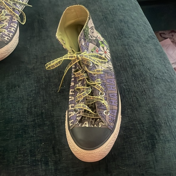 Joker & Batman High Top Converse—Chuck Taylor All Star—Canvas Sneakers—Like New - Picture 2 of 6